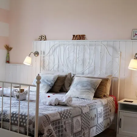 Irnum Bed & Breakfast 4*